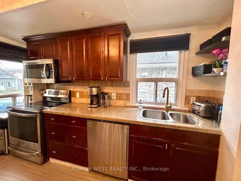 Photo 10 at 36 Fourteenth Street, New Toronto, Toronto