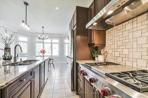 Photo 11 at 49 Glengordon Crescent, Angus Glen, Markham