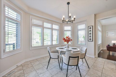 Photo 12 at 49 Glengordon Crescent, Angus Glen, Markham