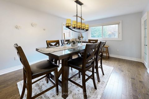 Photo 8 at 87 Autumn Way, Aurora Heights, Aurora