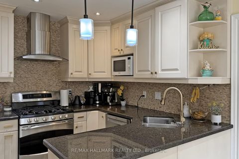 Photo 18 at 87 Autumn Way, Aurora Heights, Aurora