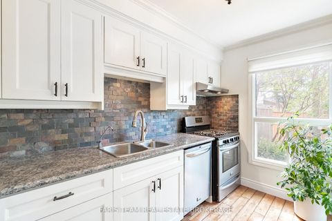 Photo 5 at 64 - 165 Kozlov Street, West Bayfield, Barrie
