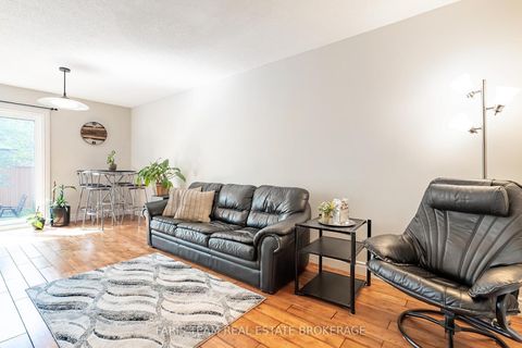 Photo 10 at 64 - 165 Kozlov Street, West Bayfield, Barrie
