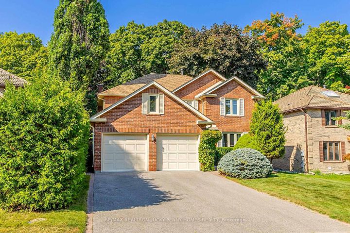 Photo 1 at 4 McPhail Court, Buttonville, Markham