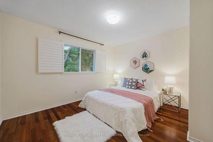 Photo 23 at 4 McPhail Court, Buttonville, Markham