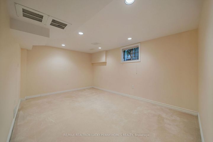Photo 30 at 4 McPhail Court, Buttonville, Markham