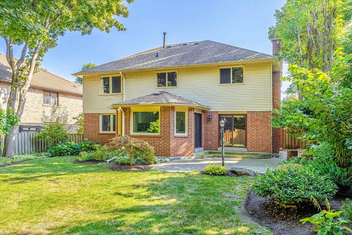 Photo 38 at 4 McPhail Court, Buttonville, Markham