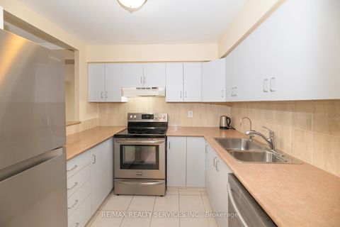 Photo 3 at 208 - 1665 Victoria Park Avenue, Maryvale, Toronto