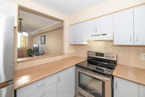 Photo 4 at 208 - 1665 Victoria Park Avenue, Maryvale, Toronto