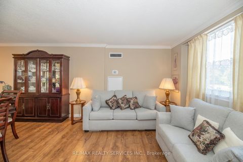 Photo 9 at 208 - 1665 Victoria Park Avenue, Maryvale, Toronto
