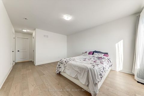 Photo 18 at 97 Chelliah Court, Rouge E11, Toronto