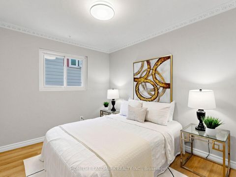 Photo 14 at 4 Hines Drive, Hillcrest Village, Toronto