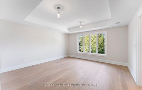 Photo 27 at 94 Prince Edward Drive S, Queensway, Toronto