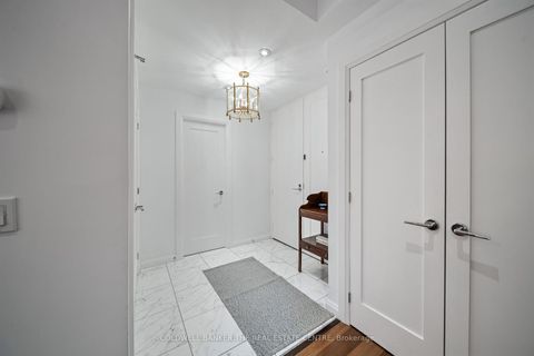 Photo 3 at 206 - 447 Walmer Road, Forest Hill South, Toronto