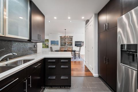 Photo 11 at 206 - 447 Walmer Road, Forest Hill South, Toronto
