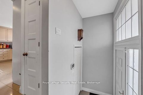 Photo 3 at 129 Milady Road, Humber Summit, Toronto