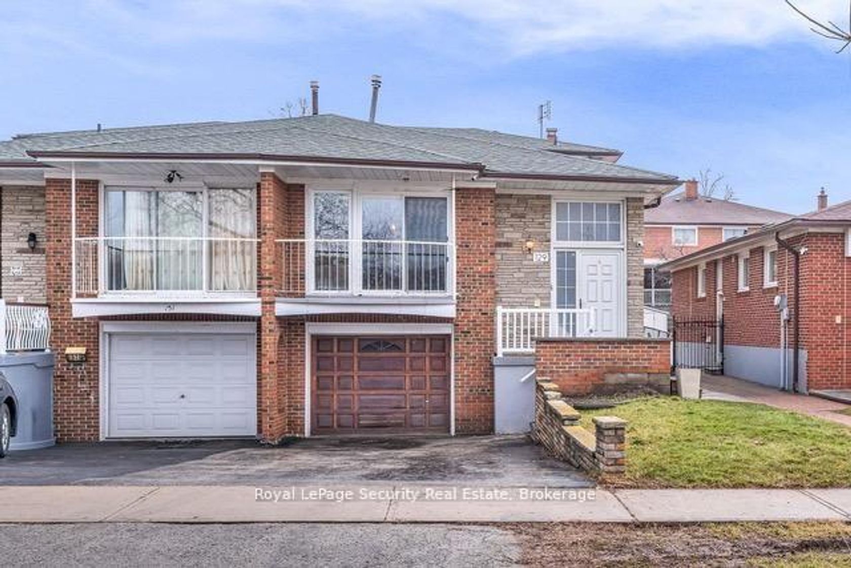 129 Milady Road, Humber Summit, Toronto photo number 2