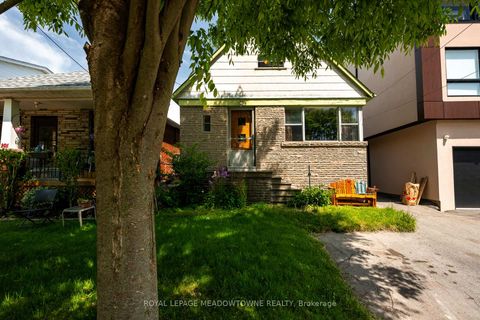 Photo 10 at 182 Lakeshore Drive, New Toronto, Toronto