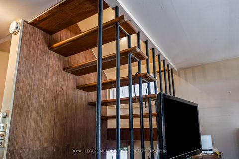 Photo 26 at 182 Lakeshore Drive, New Toronto, Toronto