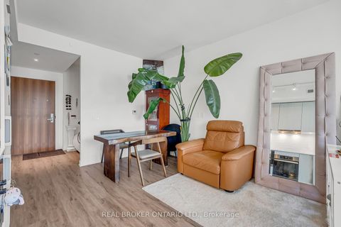 Photo 12 at 2706 - 15 Queens Quay E, Waterfront Communities C8, Toronto