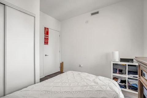 Photo 17 at 2706 - 15 Queens Quay E, Waterfront Communities C8, Toronto