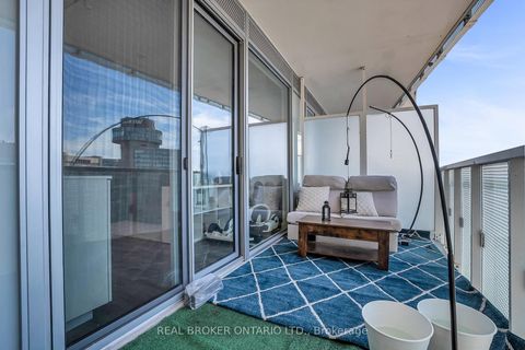 Photo 21 at 2706 - 15 Queens Quay E, Waterfront Communities C8, Toronto