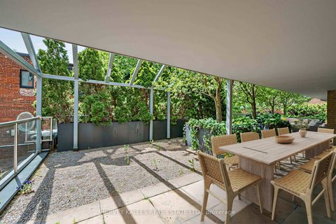 Photo 10 at 310 - 4 Lowther Avenue, Annex, Toronto