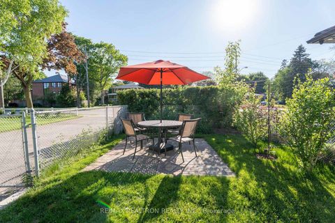 Photo 6 at 237 Beechgrove Drive, West Hill, Toronto