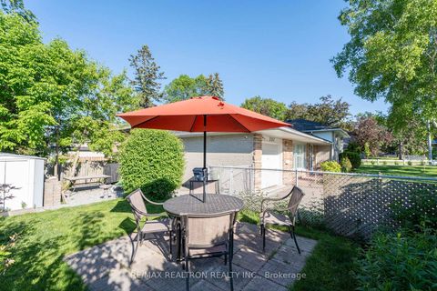 Photo 7 at 237 Beechgrove Drive, West Hill, Toronto