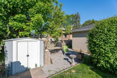 Photo 8 at 237 Beechgrove Drive, West Hill, Toronto