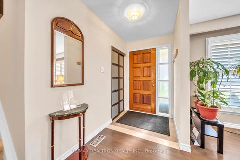 Photo 10 at 237 Beechgrove Drive, West Hill, Toronto