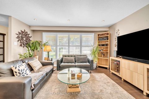 Photo 12 at 237 Beechgrove Drive, West Hill, Toronto
