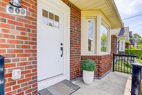 Photo 1 at 609 Mortimer Avenue, East York, Toronto