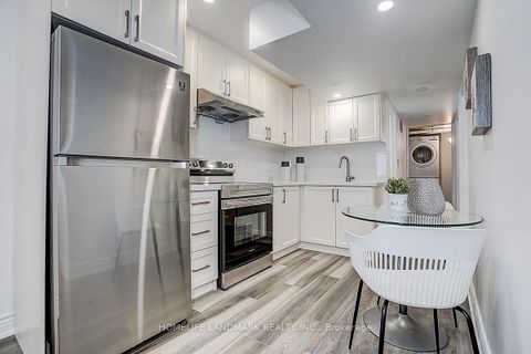 Photo 33 at 609 Mortimer Avenue, East York, Toronto