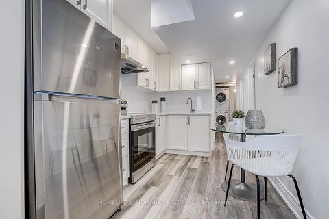 Photo 34 at 609 Mortimer Avenue, East York, Toronto