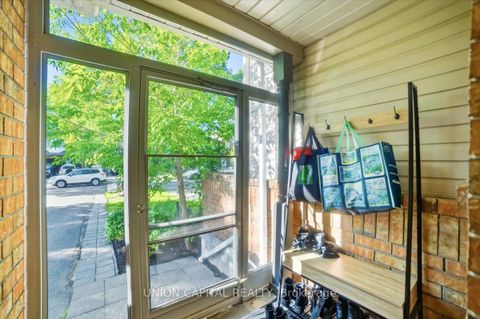 Photo 1 at 31 Ochalski Road, Bayview Wellington, Aurora