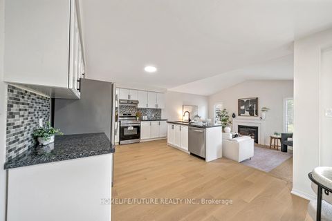 Photo 12 at 1966 Dalhousie Crescent, Samac, Oshawa