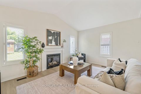 Photo 17 at 1966 Dalhousie Crescent, Samac, Oshawa