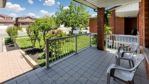 Photo 1 at 145 Chancellor Drive, East Woodbridge, Vaughan