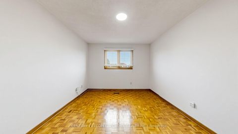 Photo 25 at 145 Chancellor Drive, East Woodbridge, Vaughan