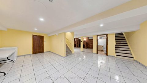 Photo 31 at 145 Chancellor Drive, East Woodbridge, Vaughan