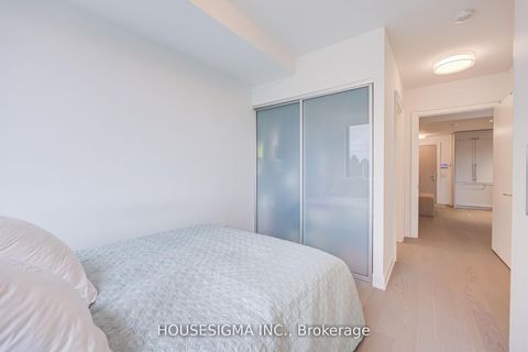 Photo 28 at 406 - 1 Strathgowan Avenue, Lawrence Park South, Toronto