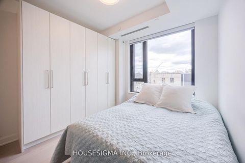Photo 29 at 406 - 1 Strathgowan Avenue, Lawrence Park South, Toronto