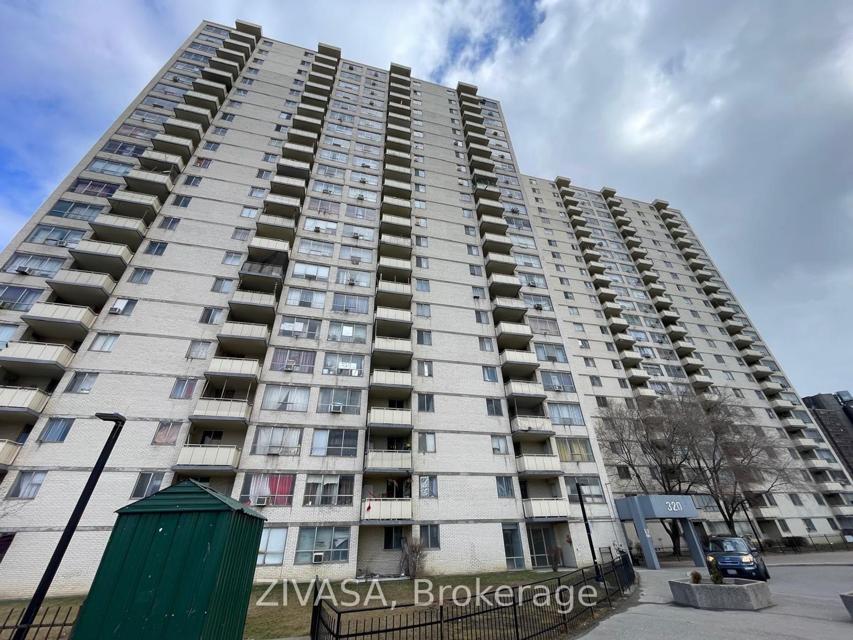 113 - 320 Dixon Road, The Westway, Toronto photo number 2