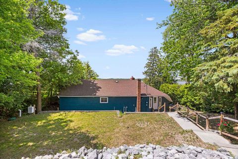 Photo 4 at 24 Pettet Drive, Rural Scugog, Scugog