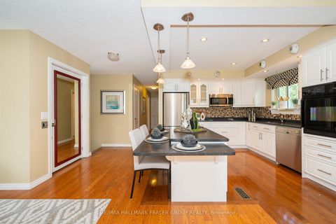 Photo 3 at 59 Regency Crescent, Downtown Whitby, Whitby