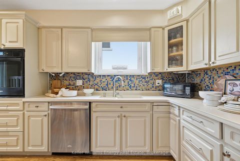 Photo 3 at 452 Simcoe Street N, O'Neill, Oshawa