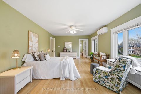 Photo 17 at 452 Simcoe Street N, O'Neill, Oshawa