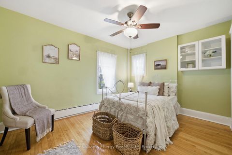 Photo 27 at 452 Simcoe Street N, O'Neill, Oshawa
