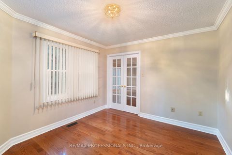 Photo 19 at 7 Tamarack Circle, The Westway, Toronto